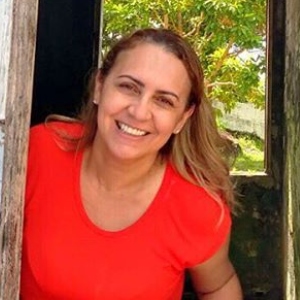 Ana Cunha Araújo